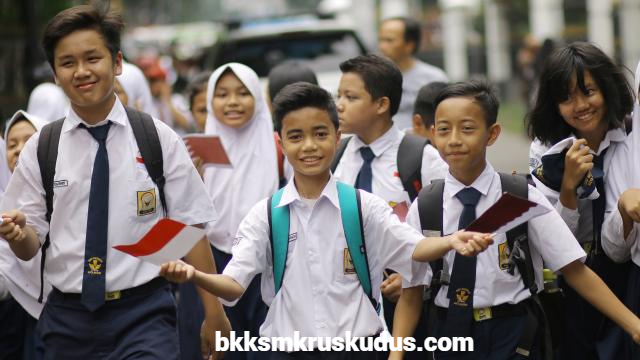 Daftar SMA Terbaik Di Bandung , Tertarik ?